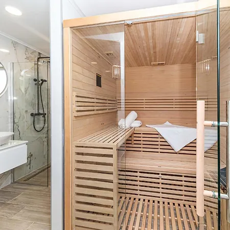 Gorgeous In With Sauna *